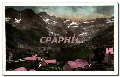 Cartes postales Gavarnie Le Village et le Cirque