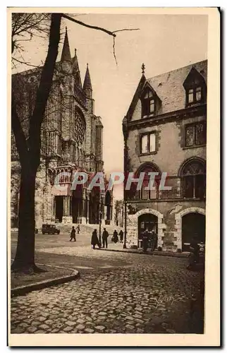 Ansichtskarte AK Chartres L&#39Ancienne Poste et la Portail Sud