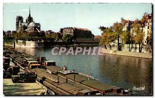 Cartes postales Paris Notre Dame Peniches sur la Seine