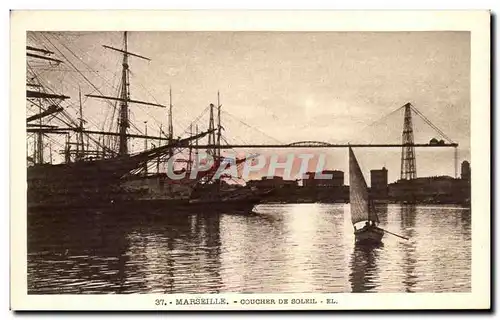 Ansichtskarte AK Marseille Coucher De Soleil Bateau