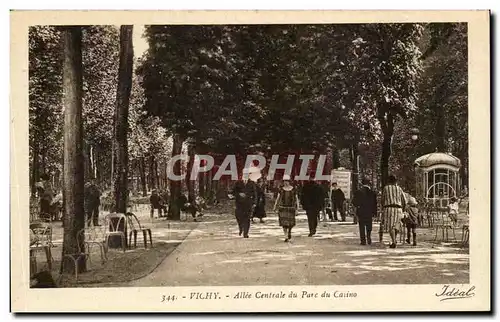 Ansichtskarte AK Vichy Allee Centrale du Parc du Casino