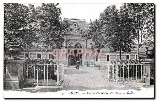 Cartes postales Vichy Entree des Bains 2eme classe