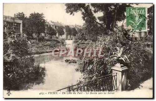 Ansichtskarte AK Vichy Un Coin du Parc Le Bassin vers les Serres