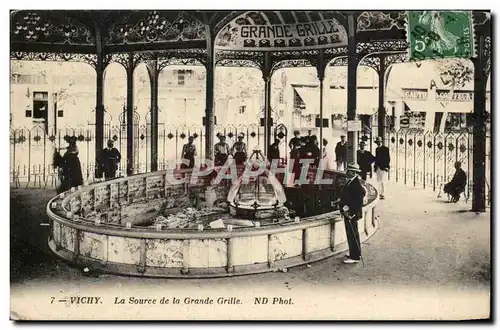 Cartes postales Vichy La Source de la Grande Grille