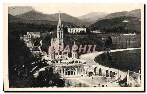 Cartes postales Lourdes La Basilique Vue du Chateau Fort