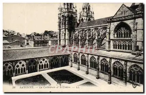 Cartes postales Bayonne La Cathedrale Et Le Cloitre