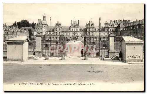 Cartes postales Fontainebleau le Palais Le Cour des Adieux