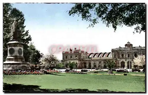 Cartes postales Reims Square Colbert et la Gare