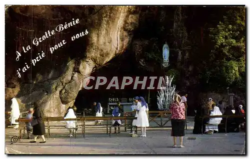 Cartes postales moderne Lourdes Le Grotte