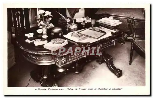 Cartes postales Musee Clemenceau Table de travail dans la chambre a coucher