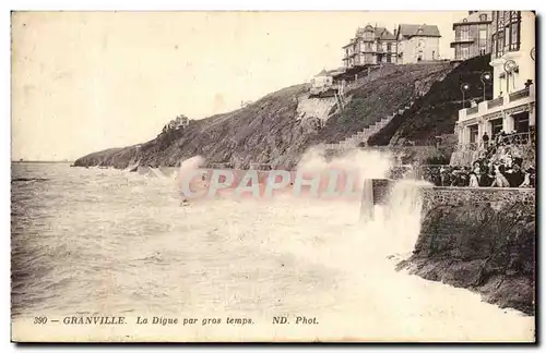 Cartes postales Granville La digue par gros temps