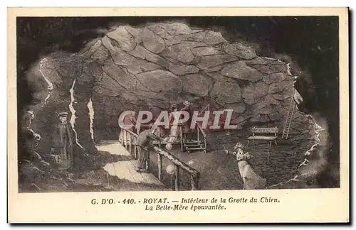 Cartes postales Royat Interieur De LA Grotte Du Chien La Belle Mere Epouvantee