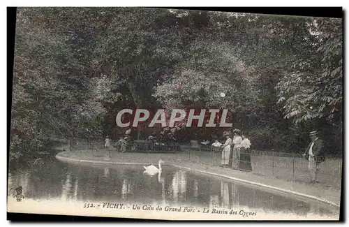 Cartes postales Vichy Un Coin Du Grand Pare Le Bassin Des Cygnes