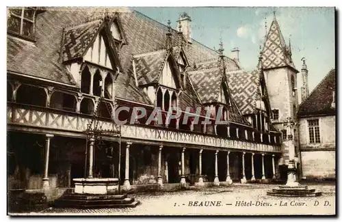 Cartes postales Beaune Hotel Dieu La Cour