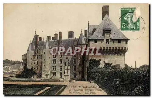 Cartes postales Langeais Chateau et cour interieure