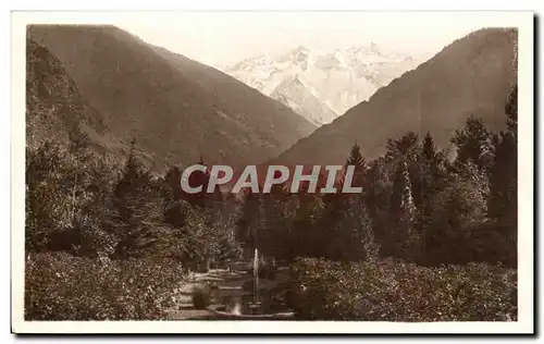 Ansichtskarte AK Luchon Le Parc du Casino Et Le Port De Venasoue