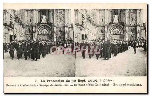 Ansichtskarte AK la Procession Devant la Cathedrale Groupe de musiciens In front of the Cathedral Group of musici