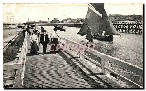 Cartes postales Trouville La Jetee Bateau