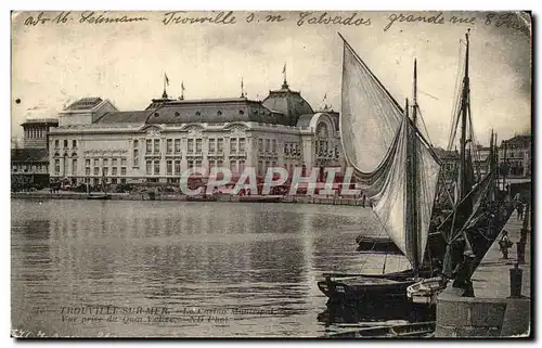 Ansichtskarte AK TRouville Le caisno municipal Vue prise du quai Vallee Bateau