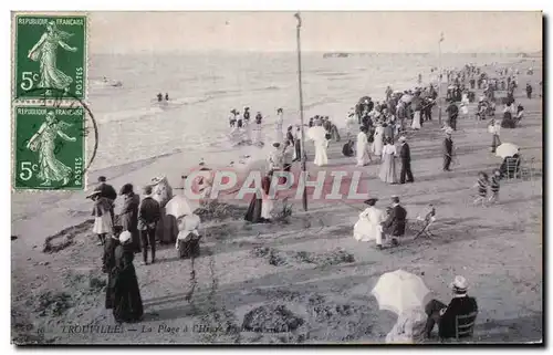 Cartes postales Trouville La Plage a l&#39heure du bain