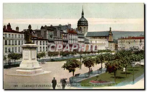 Cartes postales Clermont Ferrand Le Parc de Jaude et la Statue de Desaix