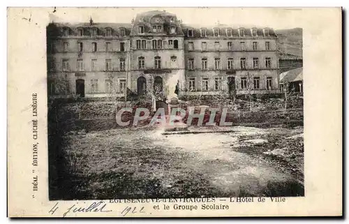 Ansichtskarte AK Egliseneuve d&#39Entraigues L&#39Hotel de Ville et le Groupe Scolaire