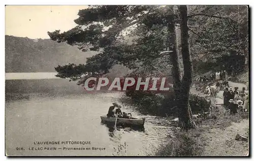 Ansichtskarte AK L&#39Auvergne Pittoresque Le Lac Pavin Promenade en Barque