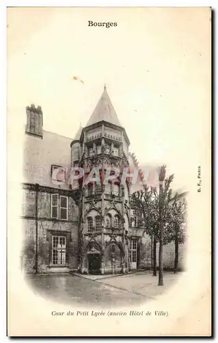 Ansichtskarte AK Bourges Cour Du Petit Lycee (ancien hotel de ville)