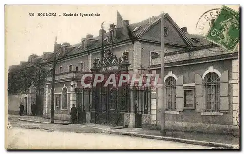 Ansichtskarte AK Bourges Ecole De Pyrotechnie