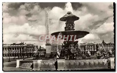 Cartes postales Paris Et Ses Merveilles Place De La Concorde L&#39Une Des fontalines Et l&#39Obelisque