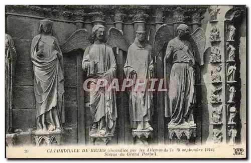 Cartes postales Cathedrale De Reims Statue du Grand Portail