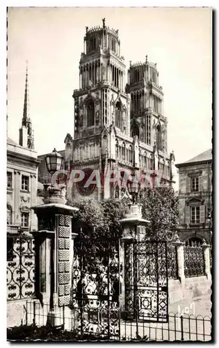 Cartes postales moderne Orleans La Cathedrale Vue De l&#39Hotel De Ville