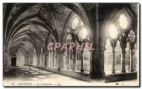 Cartes postales Bayonne La Cathedrale