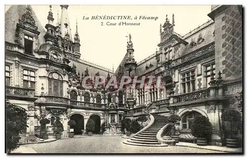 Cartes postales La Benedictine a Fecamp Cour d&#39Honneur