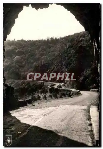 Cartes postales moderne Vallee Pittoresque De La Sioule Sous Le Tunnel Routier Des Corges De Chouvigny