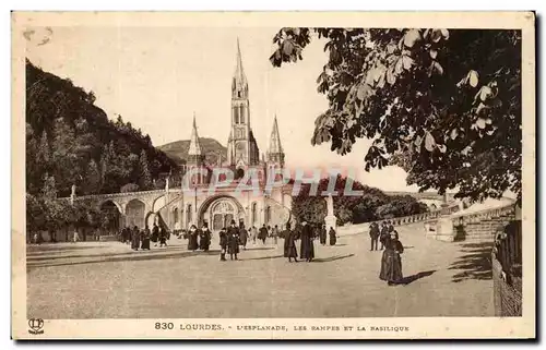 Cartes postales Lourdes L&#39Esplanade Les Rampes Et La Basilique