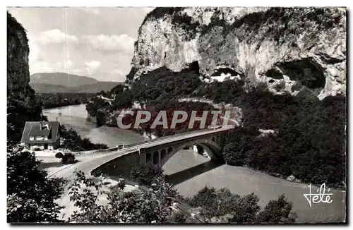 Cartes postales moderne Pont de la Balme Pres du tunnel de la dent du chat