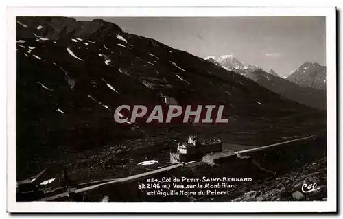 Cartes postales Col du Petit Saint Bernard Vue sur le Mont Blanc et l&#39Aiguille Noire du Peteret