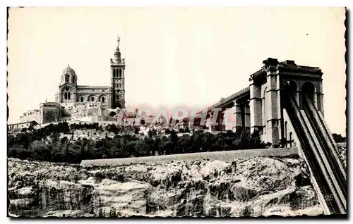 Cartes postales Marseille Notre Dame de la Garde et les ascenseurs