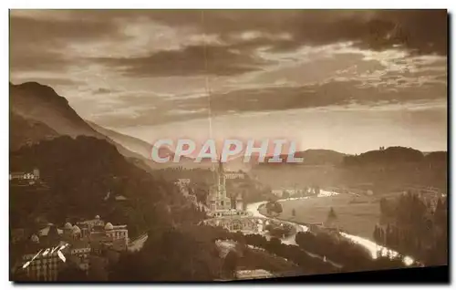Cartes postales Lourdes La Basilique vue du Chateau