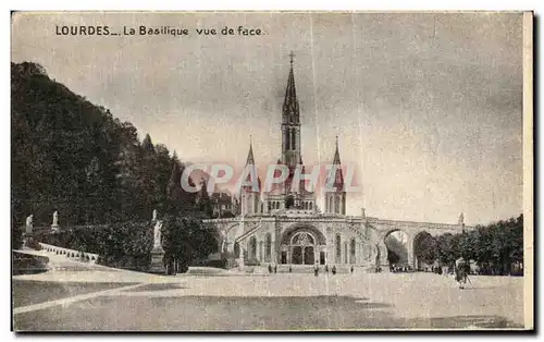 Cartes postales Lourdes La Basilique vue de face
