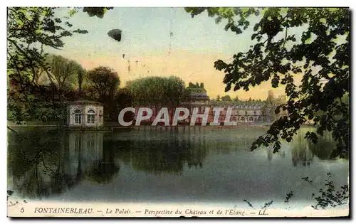 Ansichtskarte AK Fontainebleau Le Palais Perspective Du Chateau Et De l&#39etang