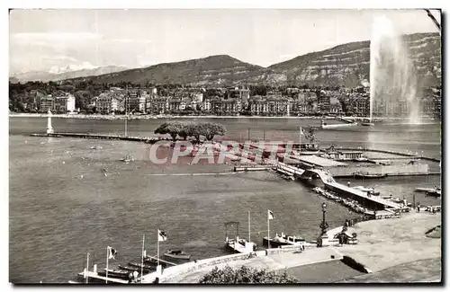 Cartes postales Geneve La Jetee des Paquis le jet d&#39eau et le Mont Blanc