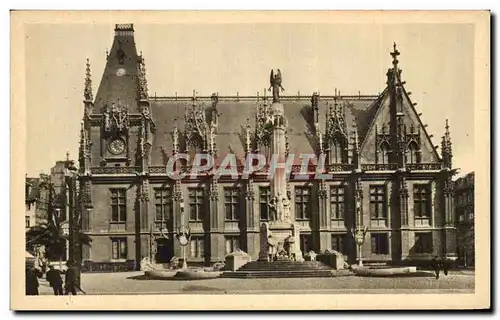 Ansichtskarte AK Rouen Palais de Justice Monument de la Victoire Place du Marechal Foch