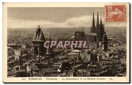 Cartes postales Bordeaux Panorama La Cathedrale Et La Grosse Cloche