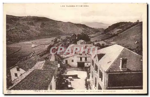 Cartes postales Biriatou Interieurs Du Village Et montagnes Espagnoles