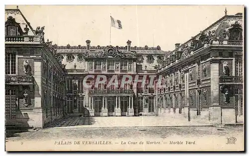 Cartes postales Place De Versailles La Cour de Marbre