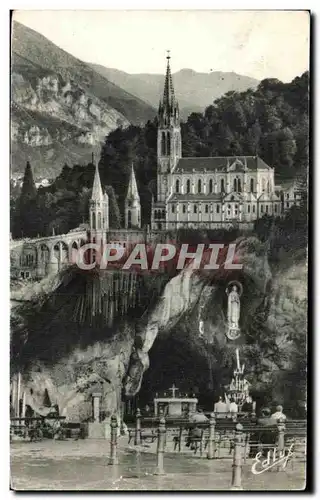 Ansichtskarte AK Lourdes La Basilique et le Grotte Miraculeuse