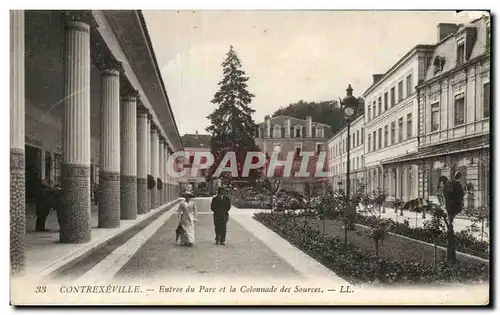 Cartes postales Contrexeville Entree du Parc et la Colonnade des Sources