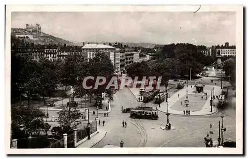 Ansichtskarte AK Lyon Place Carnot Colline de Fourviere Tramways